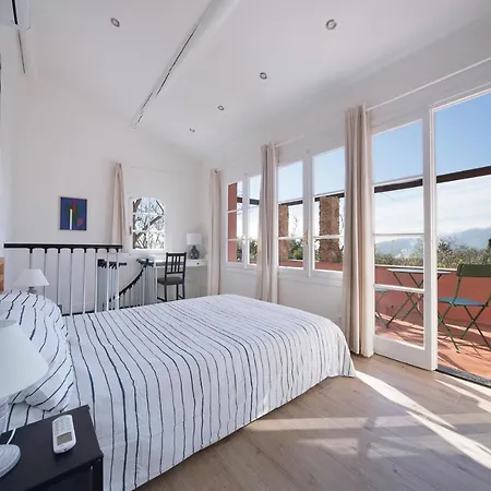 Incantevole Veranda Panoramica Villa