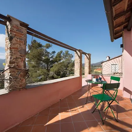 וילה Incantevole Veranda Panoramica אלבניה